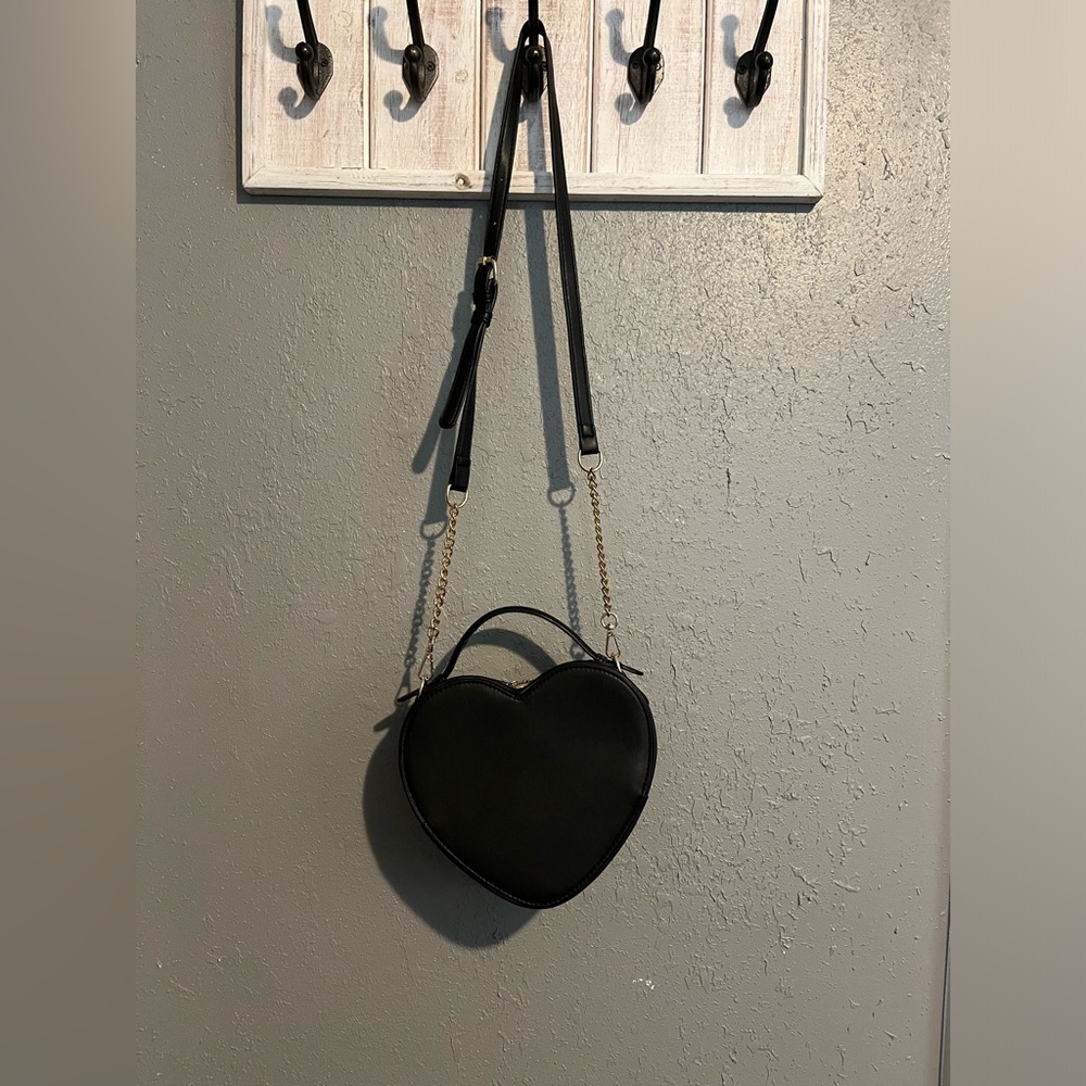 Heart crossbody purse